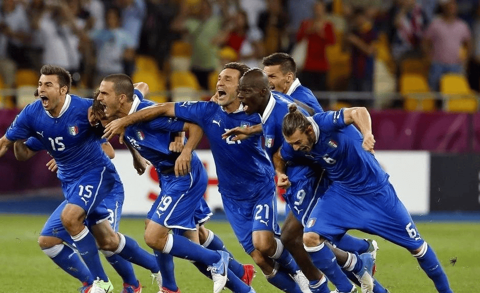 九游体育官网包含德国队引发争议！，穆古鲁扎官方宣布大比分获胜新规上演精彩一战的词条